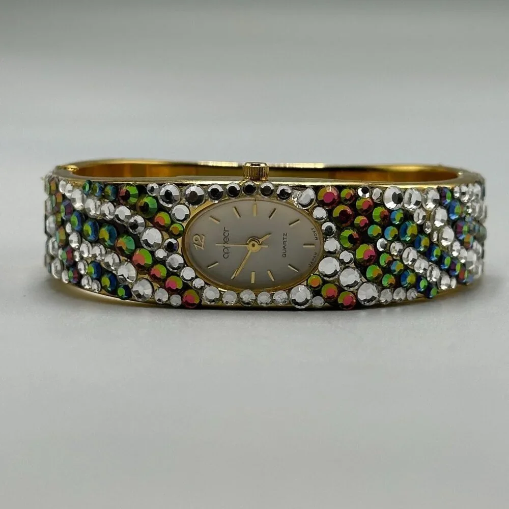 Rhinestone Watch Women Gold Tone Striped Bling Bangle Band New Battery 6.5